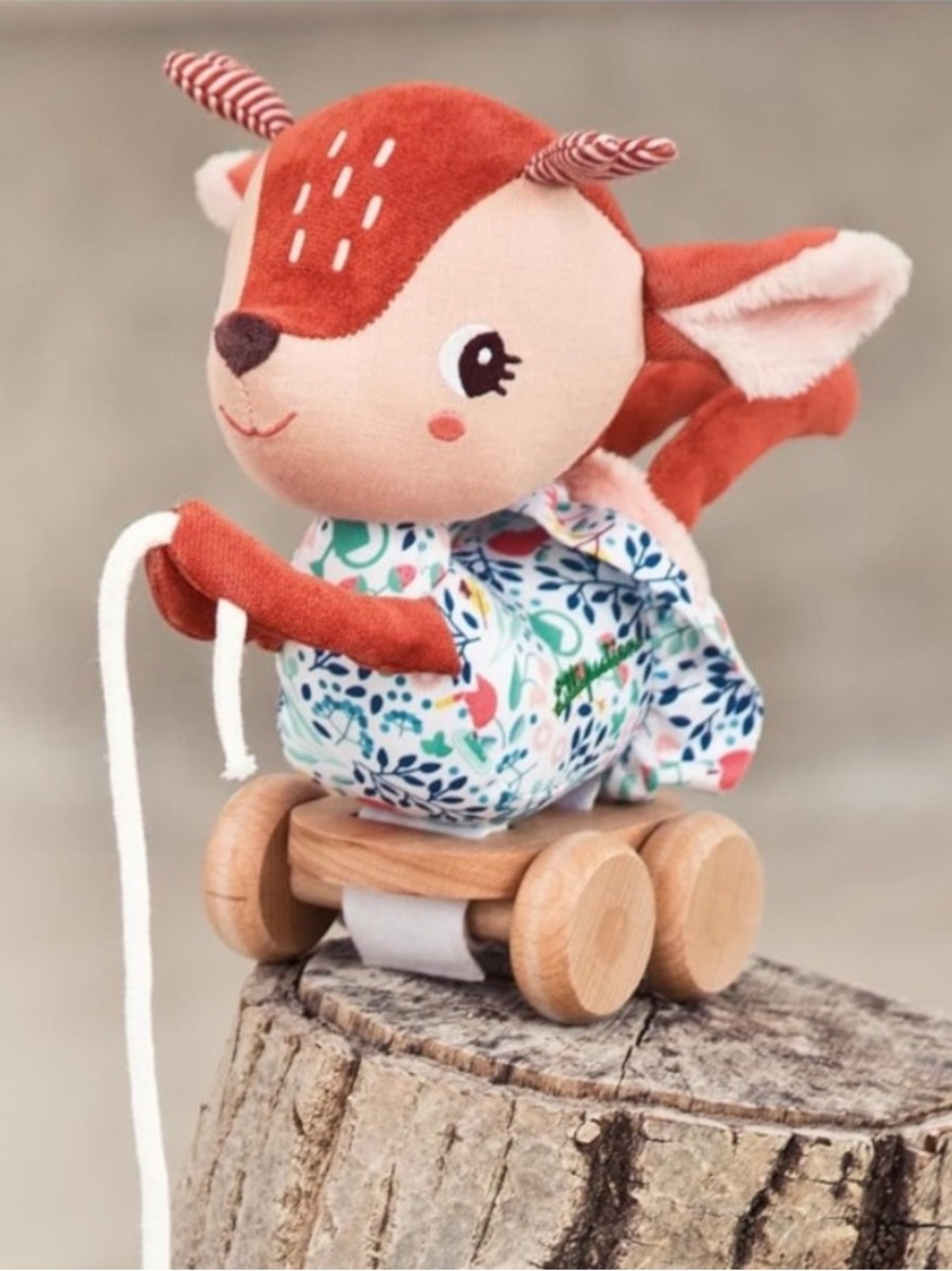 Imported from France - Lilliputiens Fawn Star Pull Plush Toy 12 Months
